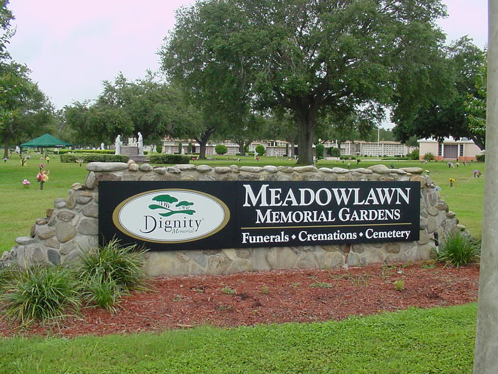 Meadowlawn Memorial Gardens